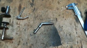 ТИСКИ ДЛЯ ВЯЗАНИЯ СТРИМЕРОВ И МУШЕК.