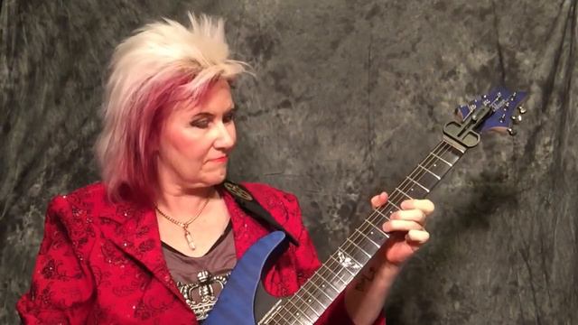 Washburn & Jennifer Batten Holiday Greetings 2015 смотреть онлайн