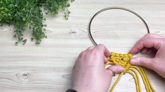DIY Macrame Mandala | Plus How to Straighten Fringe смотреть онлайн