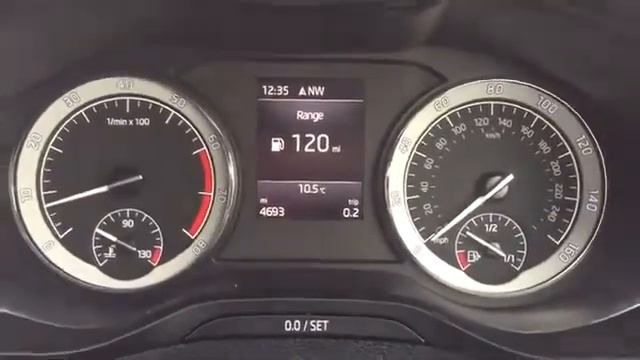 Skoda Karoq TSi SEL SUV @ Skoda Dumfries - DF18RYC смотреть онлайн