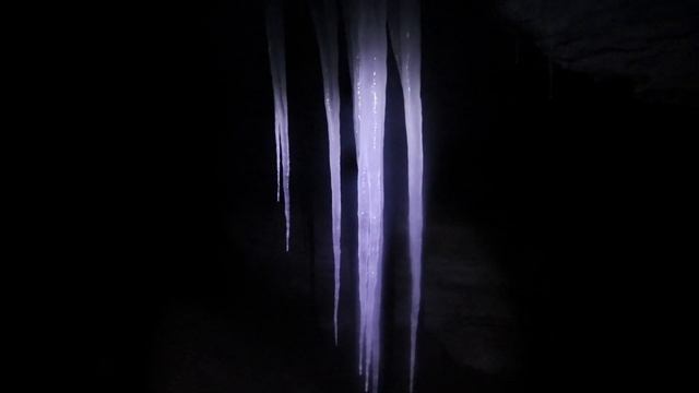 Большая Мечкинская Ледяная пещера смотреть онлайн