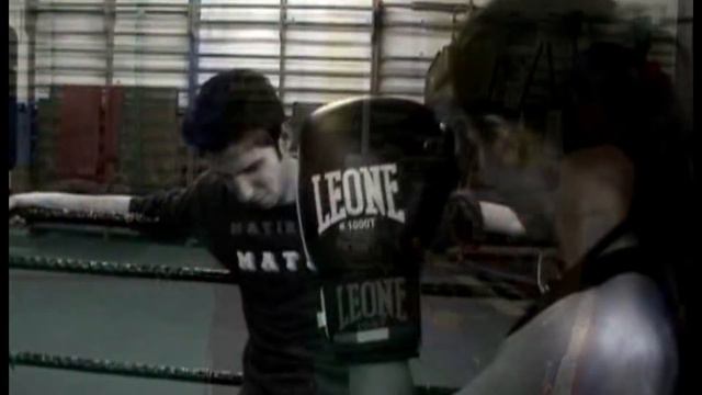 Italian Goddesses Amazing FaceKicks смотреть онлайн