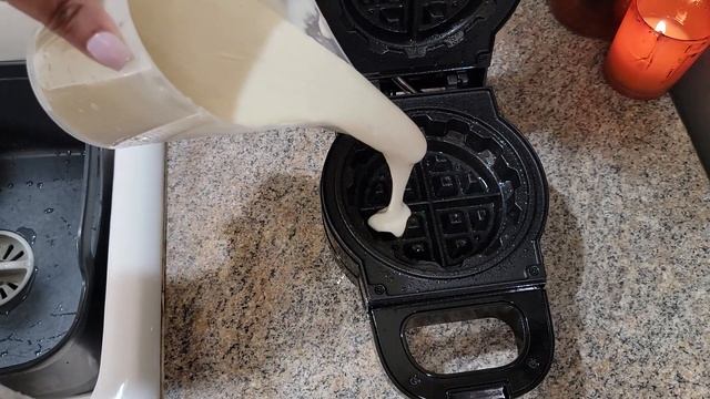 PowerXL Stuffed Wafflizer Review ( Chicken & Waffles )