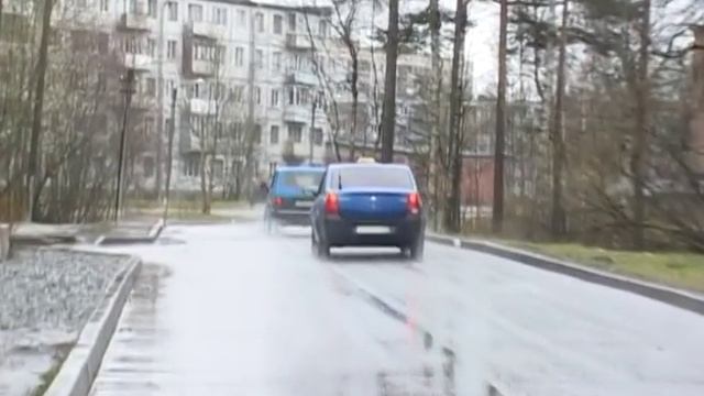 Движение по этой улице запрещено. Установлен дорожный знак "Движение запрещено" смотреть онлайн
