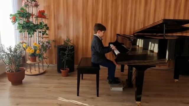 Мацухов Тамирлан. С. Майкапар "Вальс" смотреть онлайн