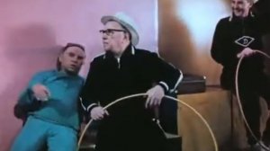 Всё нормально ! ( Семь стариков и одна девушка ).