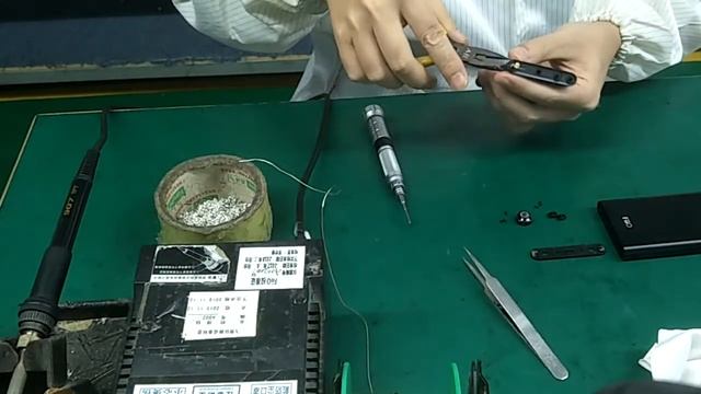 Fiio Q1 Mark 2 Disassembly Guide/ Battery Removal Guide смотреть онлайн