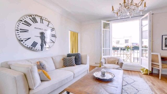 Interior Design Ideas For White Walls смотреть онлайн