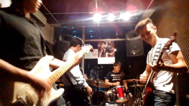 Random jamming, 1st time, Groovy Thrashy stuff смотреть онлайн