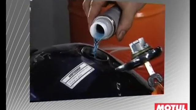 Очиститель топливной системы MOTUL Fuel System Clean 2T&4T смотреть онлайн