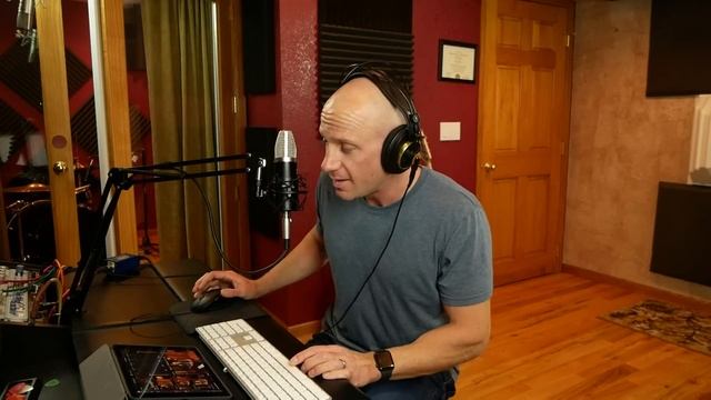 How to Sing Like Freddie Mercury (HINT: Stop Caring What Others Think) Tone, Dynamics, Confidence смотреть онлайн