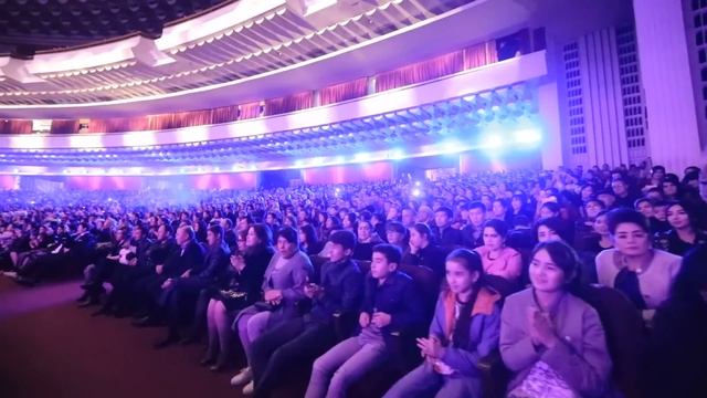 Ulug'bek Rahmatullayev va Farruh Zokirov - Izlab-izlab (VIDEO) смотреть онлайн