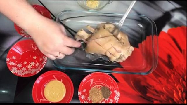 Свиная Рулька запеченная в духовке с картофелем смотреть онлайн