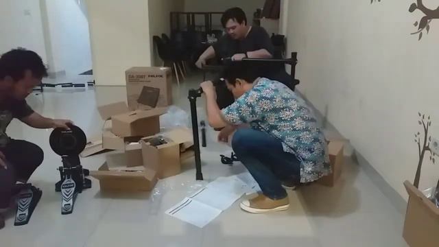 Unboxing Electric Drum Nux DM-5 (by Bayu & Mulky Indonesian Drummers Bekasi) смотреть онлайн