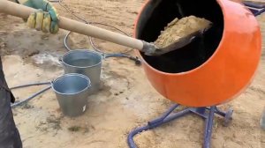 Бетономешалка 180 литров МиК-Профессионал в работе!