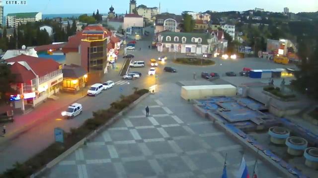 Вебкамера "Площадь Советская". Запись 27.04.2016 20:00:54 смотреть онлайн