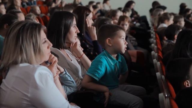 Из Ревды на улицы Багдада. Уральский русский оркестр показал анимированную сказку про Аладдина смотреть онлайн