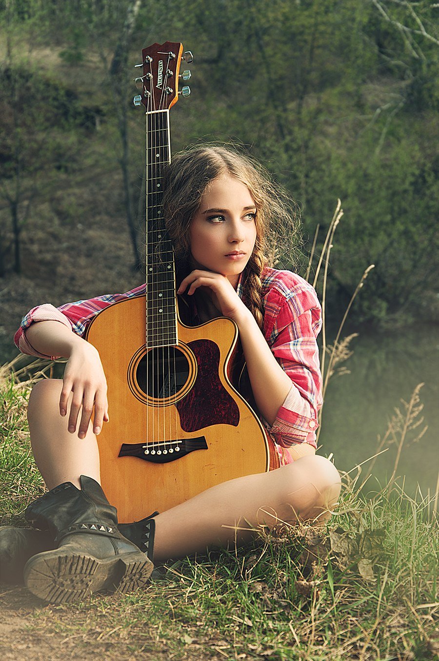 Мне было обидно.
bard acoustic- живое исполнение в сопровождение акустической гитары. смотреть онлайн