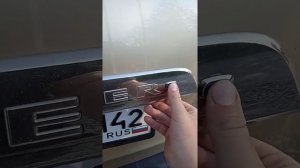 Как открыть Стеклянную часть багажника на тойота хайлендер 2011 года