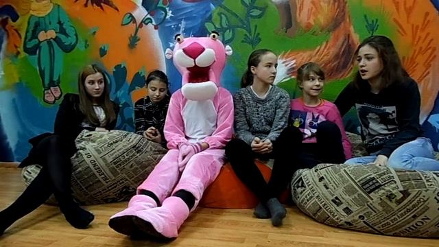 В гостях у Розовой Пантеры смотреть онлайн