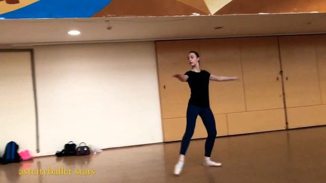 #astcityballet stars : “Work on pointe “ teacher ( tutor ) Elmira Gareyeva ..24.03.2019. смотреть онлайн