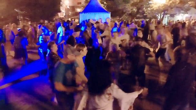 Мы будем скучать по нашим хороводикам в парке)))... 03.09.23 смотреть онлайн