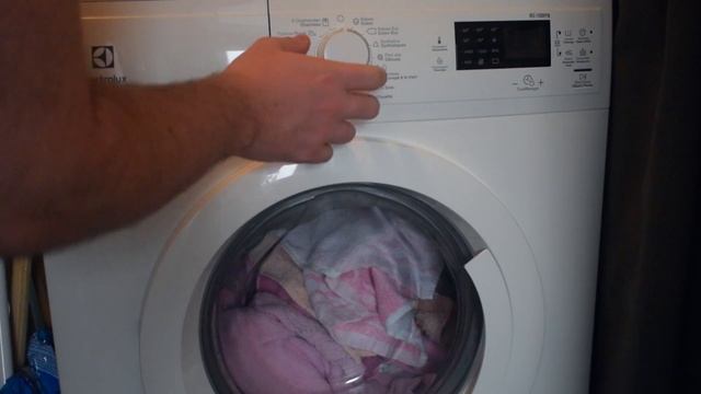 How To Fix E40 Error Electrolux Washingmachine! E40 Error!