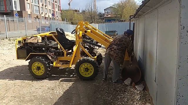 приступаю делать отвал на самодельный трактор смотреть онлайн