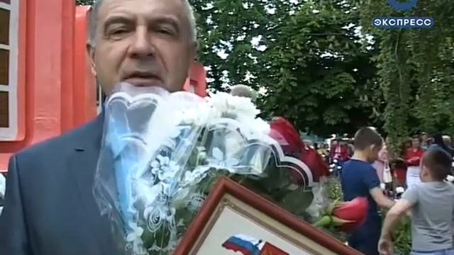 В Кузнецке открыли обновленную Доску почета смотреть онлайн