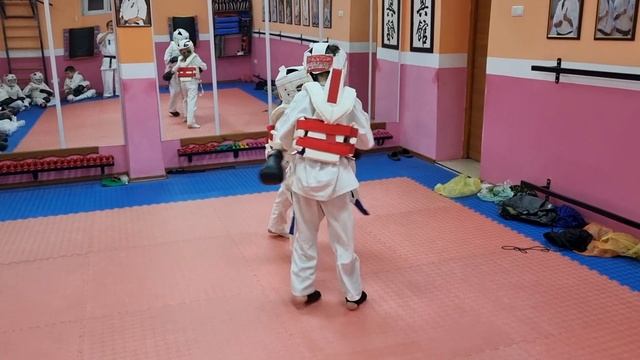 трудовые будни каратиста 58. смотреть онлайн