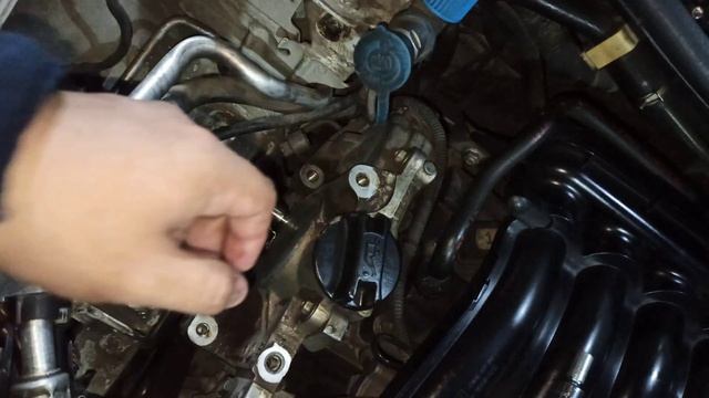 CÓMO CAMBIAR LA VÁLVULA VVT DEL NISSAN TIIDA |Tutorial смотреть онлайн