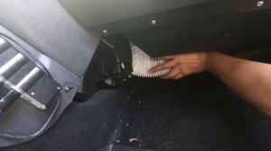 Renault Duster I. Замена салонного фильтра.