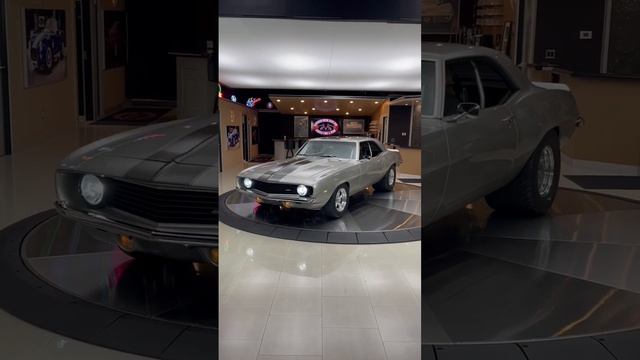 1969 Chevrolet Camaro смотреть онлайн