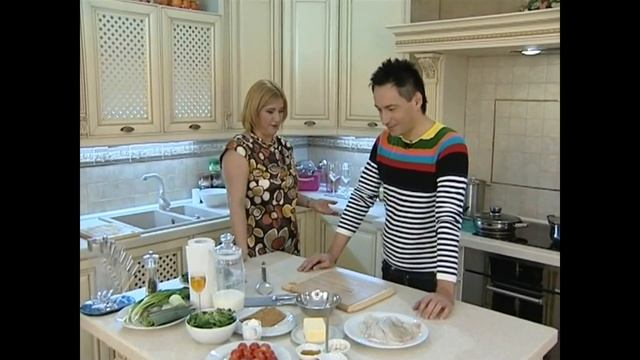 Севиче из СЁМГИ. Рыбный СУП из копчёной СКУМБРИИ. КАМБАЛА на помидорной подушке / Кухня на шпильках смотреть онлайн