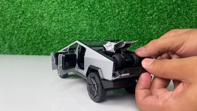 Unboxing of Tesla CyberTruck | Realistic Metal Diecast Model Car смотреть онлайн