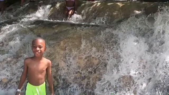 Vacation dart game challenge смотреть онлайн