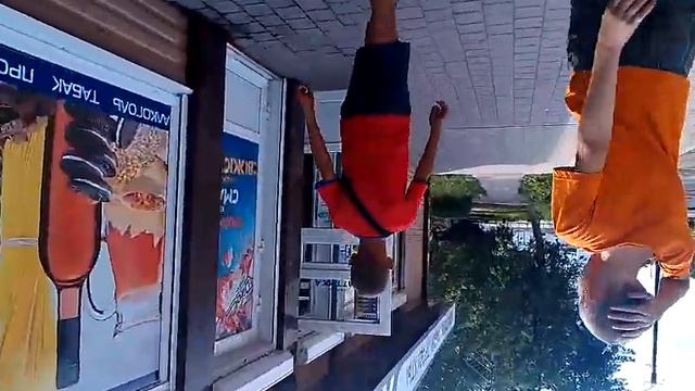 Сказал ешкере в магазине. Извените за сьёмку . Просто телефон перевирнулся смотреть онлайн