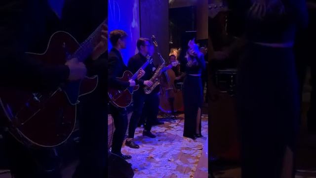 Джаз и Кавер Группа. Москва. Вечеринка и танцы смотреть онлайн