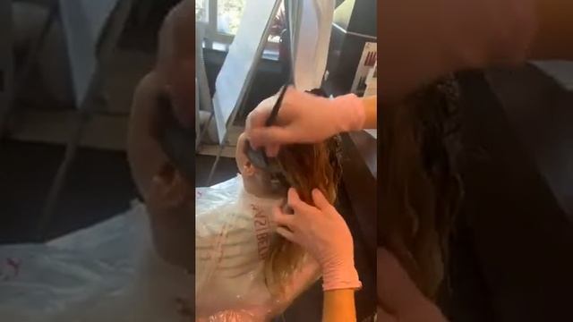 Часть 3- результат после смывки порошка.Мастер-класс рельефные техники блонда от EMSIBETHRUS смотреть онлайн