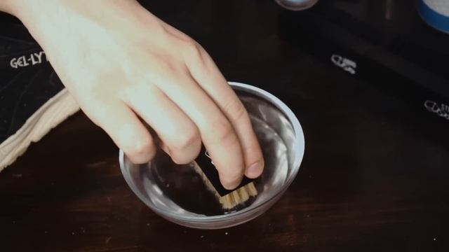 Как отмыть очень грязные Asics Gel-Lyte V. Чистка замши. смотреть онлайн