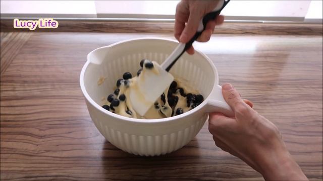 Сочные маффины с черникой ?Saftige Blaubeer Muffins @lucylife2019 смотреть онлайн