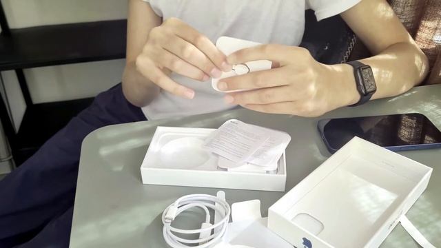Обзор и распаковка Iphone 13