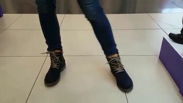 Синие зимние ботинки смотреть онлайн