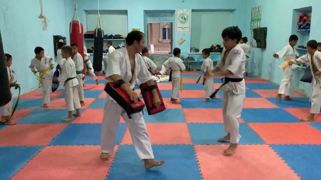 ТМ Керки ученик Азата киокушинкай каратэ смотреть онлайн