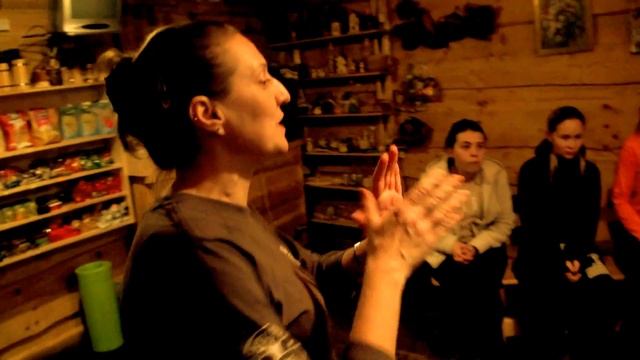 00252 Упражнения для коммуникации. На релакс-семинаре Н. Андрющенко в Карпатах (01.2018) смотреть онлайн