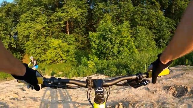 Осталась без зубов! Собачники! Фрязино, Королёв, Щелково. ВЕЛОПОКАТУШКА #36 смотреть онлайн