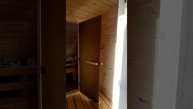 Овальная баня бочка с панорамным окном в комнате отдыха. Размер 2,5*6м #банябочка #банядлядачи