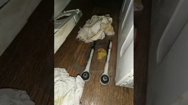 замена аммортизаторов на стиральной машине Bosch смотреть онлайн