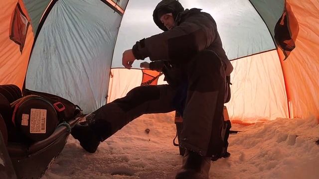 Рыбалка На Окуня в Марте. Верхнеуральское Водохранилище смотреть онлайн