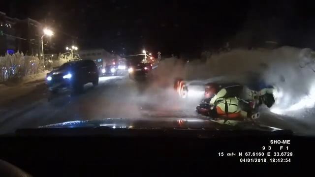 Мужик на снегоходе решил дерзнуть смотреть онлайн